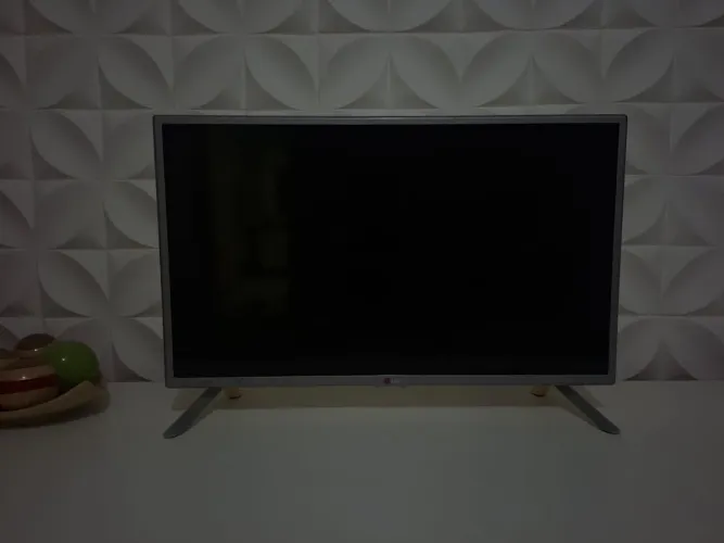 Smart TV LG 32" LED HD (Modelo 32LB570B)
