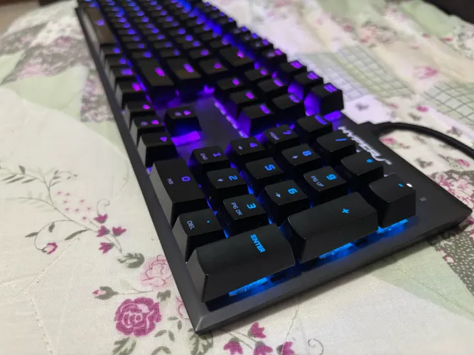 Teclado Gamer Mecânico HyperX Alloy FPS Switch Silver