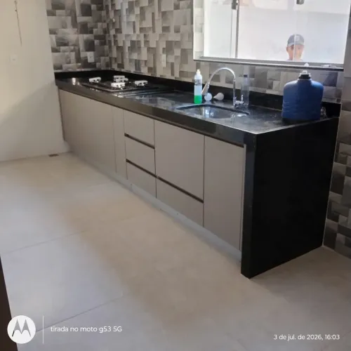 Marceneiro que queira trabalhar a empreitada 