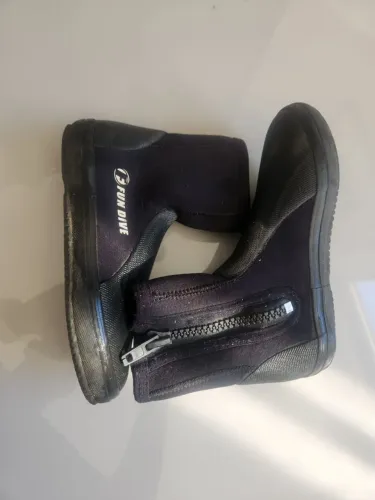 Bota para mergulho e trilha fun dive tam 36