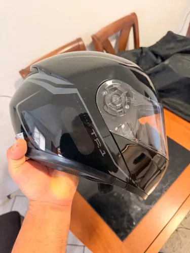 CAPACETE PEELS TR1 POUCO USADO