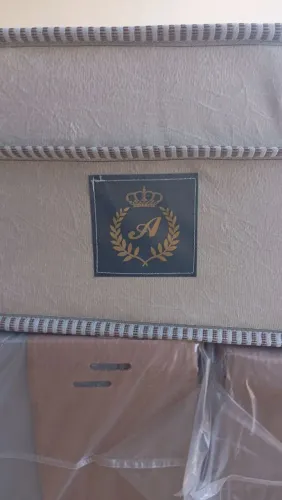 Cama box Queen completa frete grátis