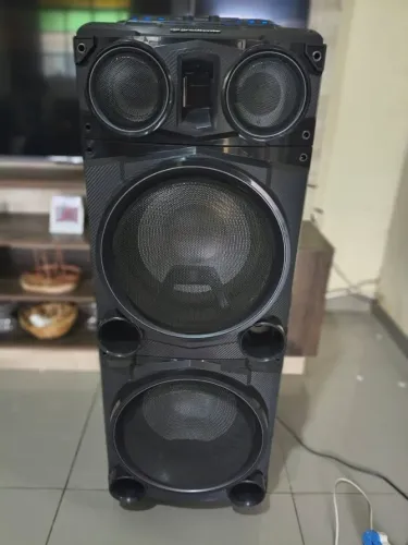 Caixa de Som Acústica Bluetooth 1500W Gradiente Unico Dono Super Conservada.
