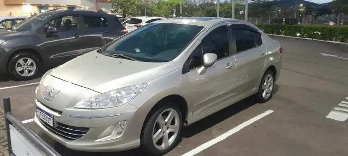 Peugeot 408 Sedan Feline 2.0 Flex 16V 4P Aut. 2012