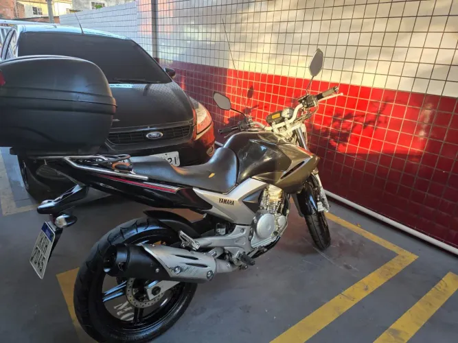 Vendo Fazer 250