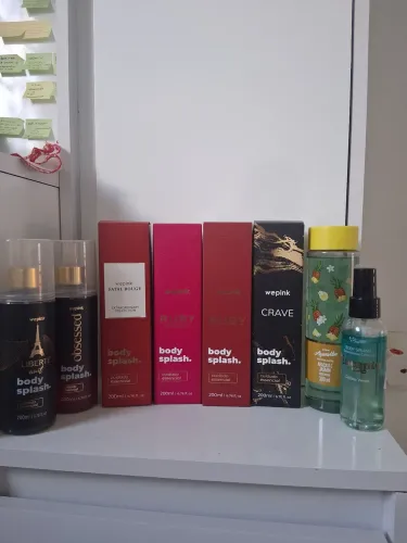 Kit com nove body splash wepink avon