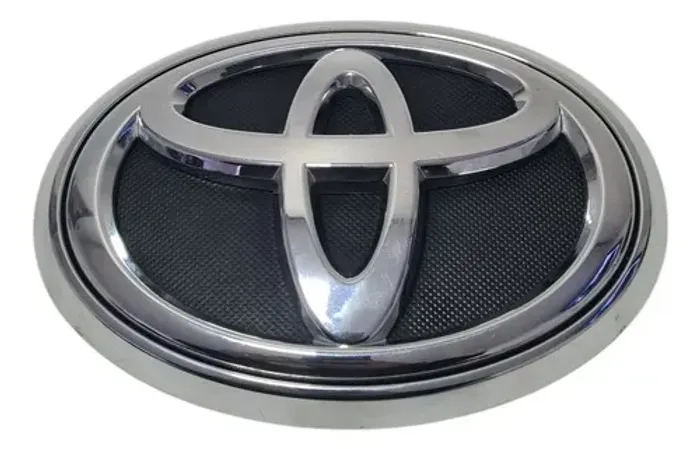 Emblema Grade Hilux Sw4 16 A 20 Original Toyota 62247 Preto / Cromado