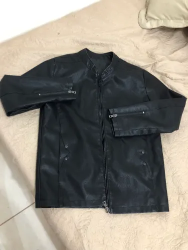 Jaqueta de Couro - Com bolso