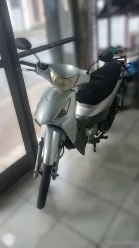 BAIXEI! Honda Biz 125 com Freio a Disco, Partida, Roda TUDO OK, LICENCIADA