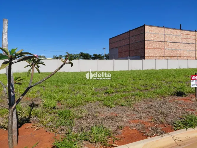 Terreno disponível para venda no bairro Grand Ville em Uberlândia-MG