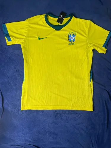 Camisa do Brasil últimas Unidades 2 M 1 GG