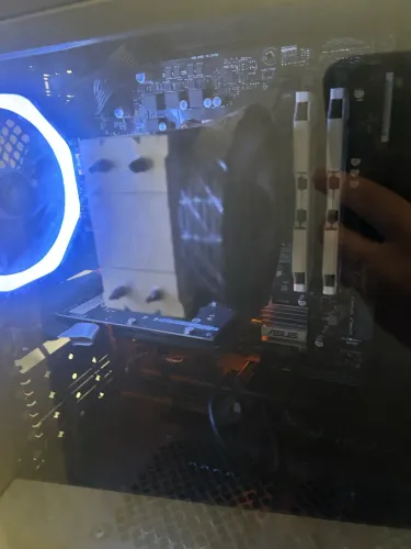 PC Ryzen 5 5600GT + 16GB RAM + SSD NVMe