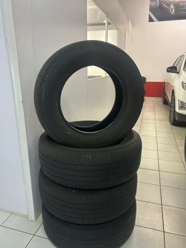 PNEU DE CAMINHONETE BRIDGESTONE 265/60/R18. ÓTIMO ESTADO E PREÇO IMPERDÍVEL!!