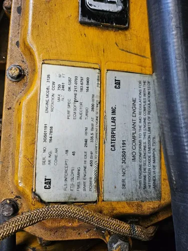  vendo ou troco 2 motores catterpilar c reversor zf 480 hp 