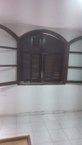 Janela colonial