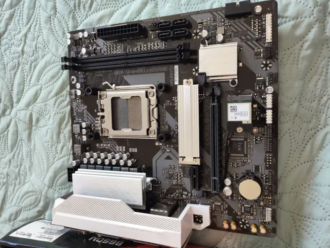 Gigabyte B650M Gaming WiFi