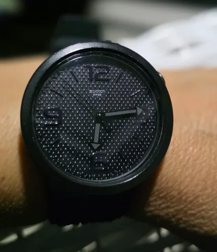 Vendo Relógio Swatch - original - modelo Big Bold BBBlack