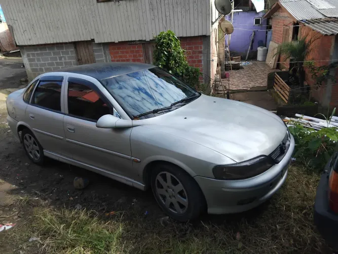 Chevrolet Vectra GLS/ Challenge 2.2 MPFI 16V 2001