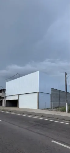 Galpão Comercial Novo - 600 m² | Rodovia Leste-Oeste