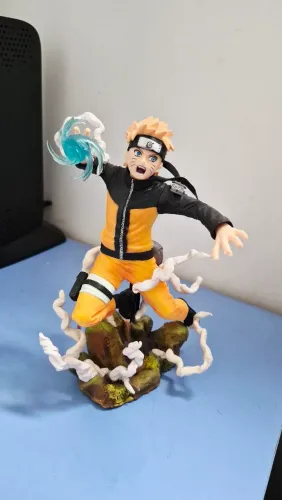 Action figure c diorama em biscuit