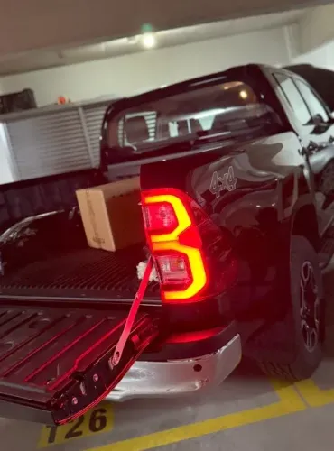 Lanterna Hilux srx led 2016 a 2025 NOVA LACRADA