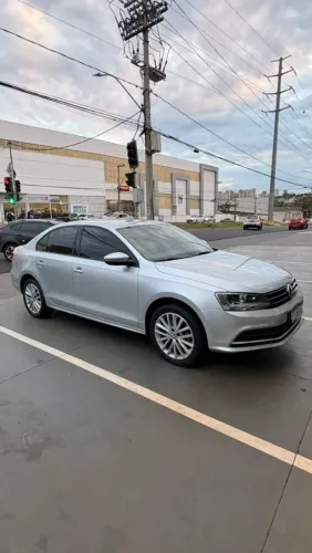 Volkswagen Jetta Comfortline 2.0 T.flex 8V 4P Tipt. 2015