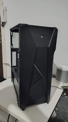 Gabinete Gamer Kronen RGB (Sem lateral de vidro) - PGKN-01 RGB