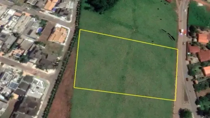 Lote comercial inhumas