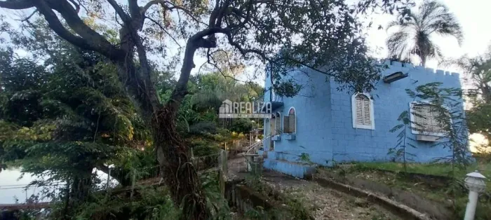 Imóvel rural à venda em Delta: Rancho de 3 dormitórios com piscina