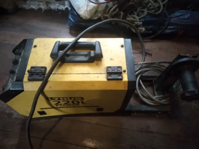 Vendo máquina de solda