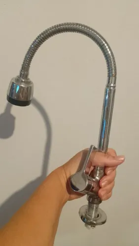 TORNEIRA DE BANCADA TODA DE INOX