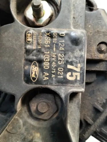 Alternador Fiesta Ka até 2011 SEM AR 75A FORD 0124225021 XS610300 AA
