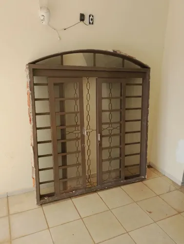 Vende-se janela sala,1,60x1,60 