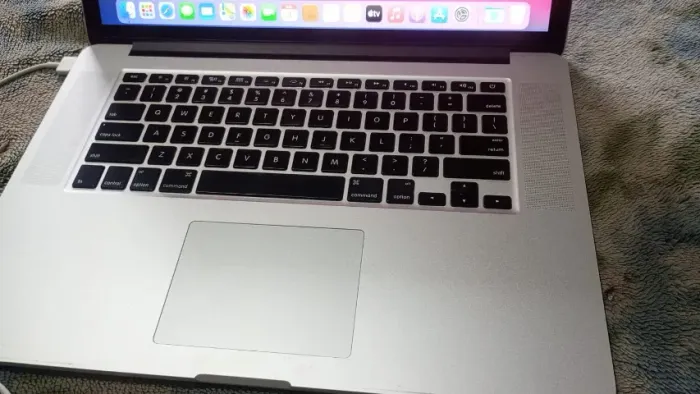 macbook pro 17