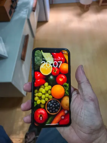 Vendo celular iPhone xr 75%bateria