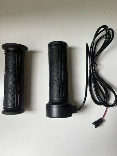 Manopla Aceleradora de Punho para Bicicleta Elétrica + Manopla Esquerda