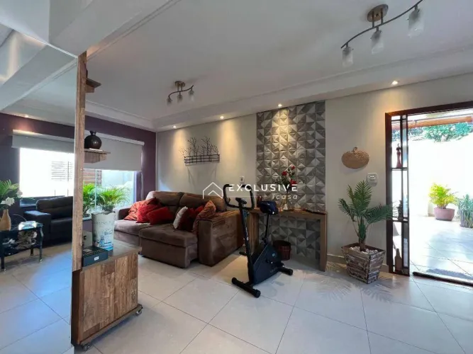 Casa com 3 dormitórios à venda, 215 m² por R$ 800.000,00 - Jardim Campo Grande - Caçapava/