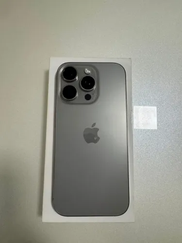 Iphone 16 Pro - 256 Gb.