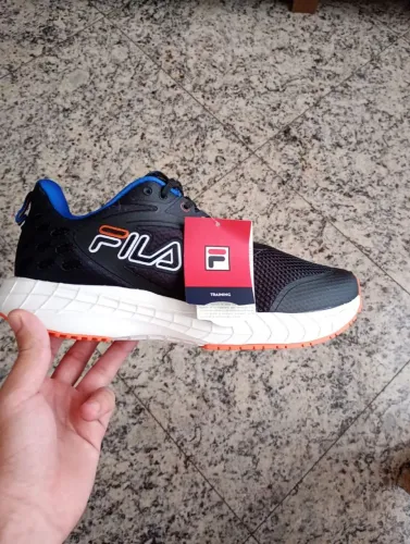 Tênis fila novo