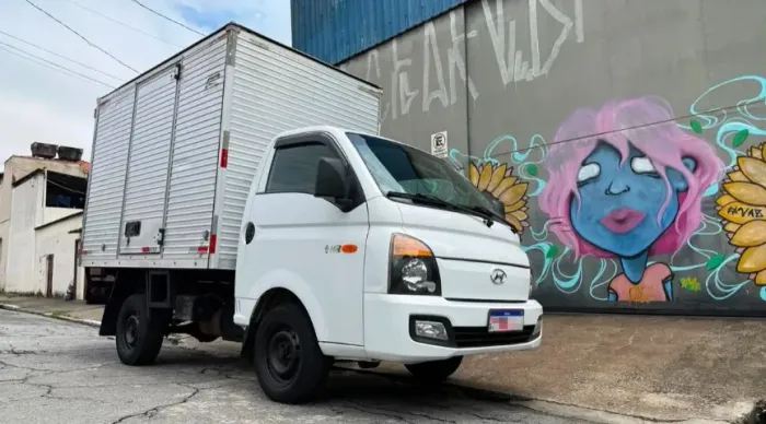 Hyundai HR