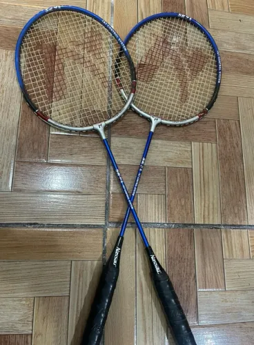 Vendo Raquetes de Badminton