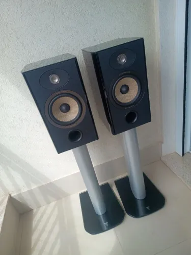Caixas Acústicas Bookshelf Focal Aria 906 120w 8ohms Impecável + Pedestal Original. LEIA: 