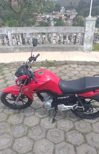 Vendo ou troco por carro cg fan flex 160 2023 modelo 2024