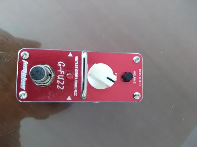 VENDO PEDAL FUZZ (VINTAGE GERMANIUM FUZZ) TOMSLINE(ENGINEERING) NOVO!