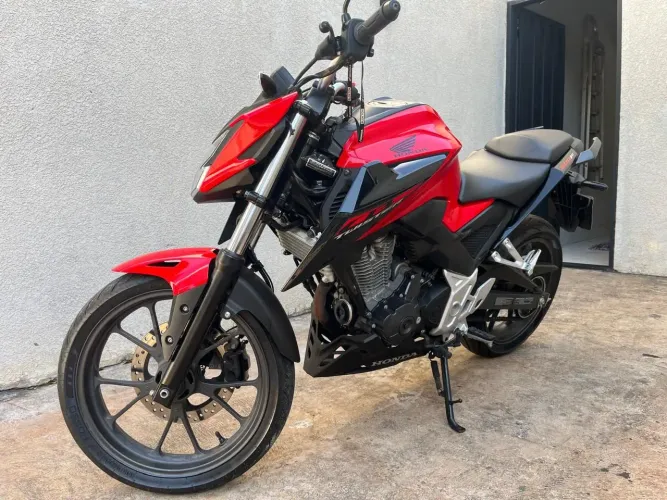 Honda CB300F Twister ABS 2023 abaixo da fipe 