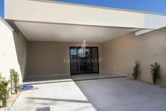 CASA COM 3 QUARTOS SENDO 1 SUITE A VENDA POR R$ 690.000,00 NO AQUARELA DAS ARTES EM SINOP/