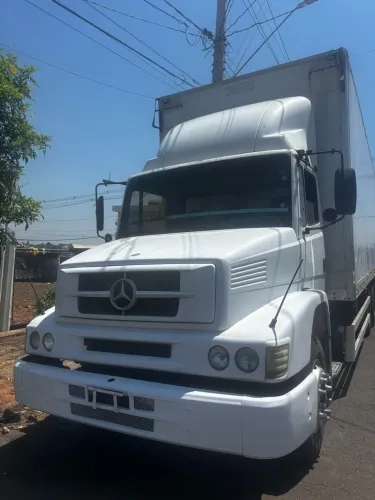 Caminhão Trucado