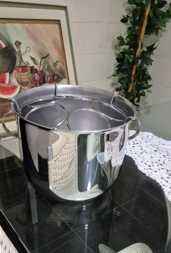 Champanheira inox para cinco garrafas