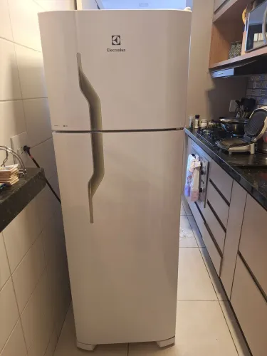 Geladeira Electrolux DC35A