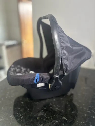 Vendo bebe conforto!